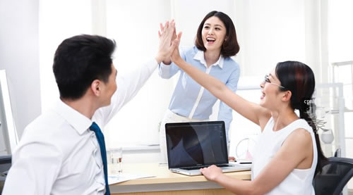 用人選人易經預測分析